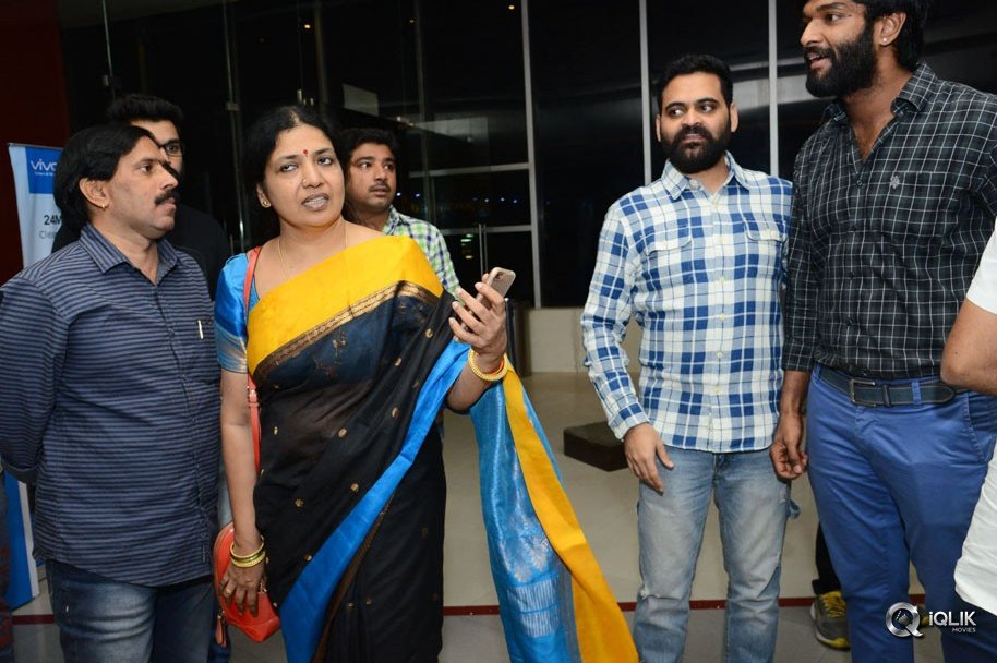 Celebs-At-PSV-Garuda-Vega-Special-Show